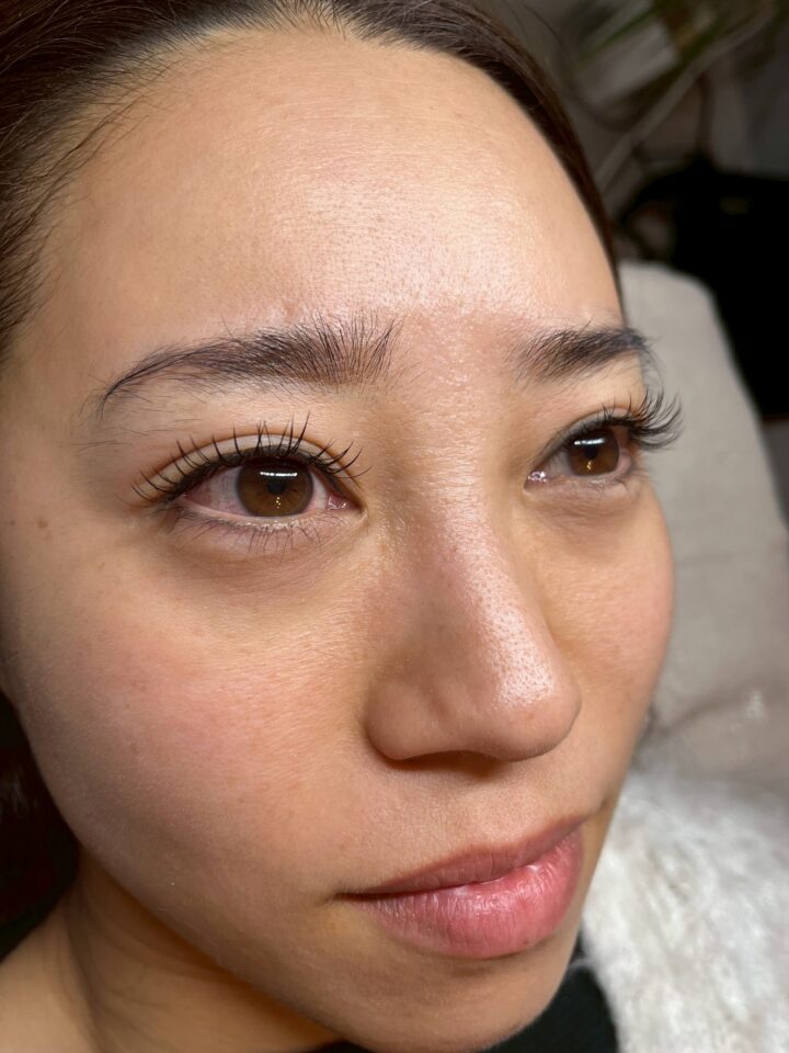 Cカールフラットラッシュで叶える大人の華やか目元と時短美容の画像